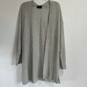 KERISMA Med/small Knit Cardigan Sweater